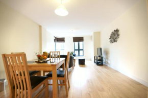 Lodge Drive Serviced Apartments, Enfield Town